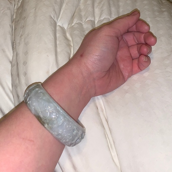 Antique Jade Burma Dynasty Ancient Carvings Bangle - Picture 4 of 8